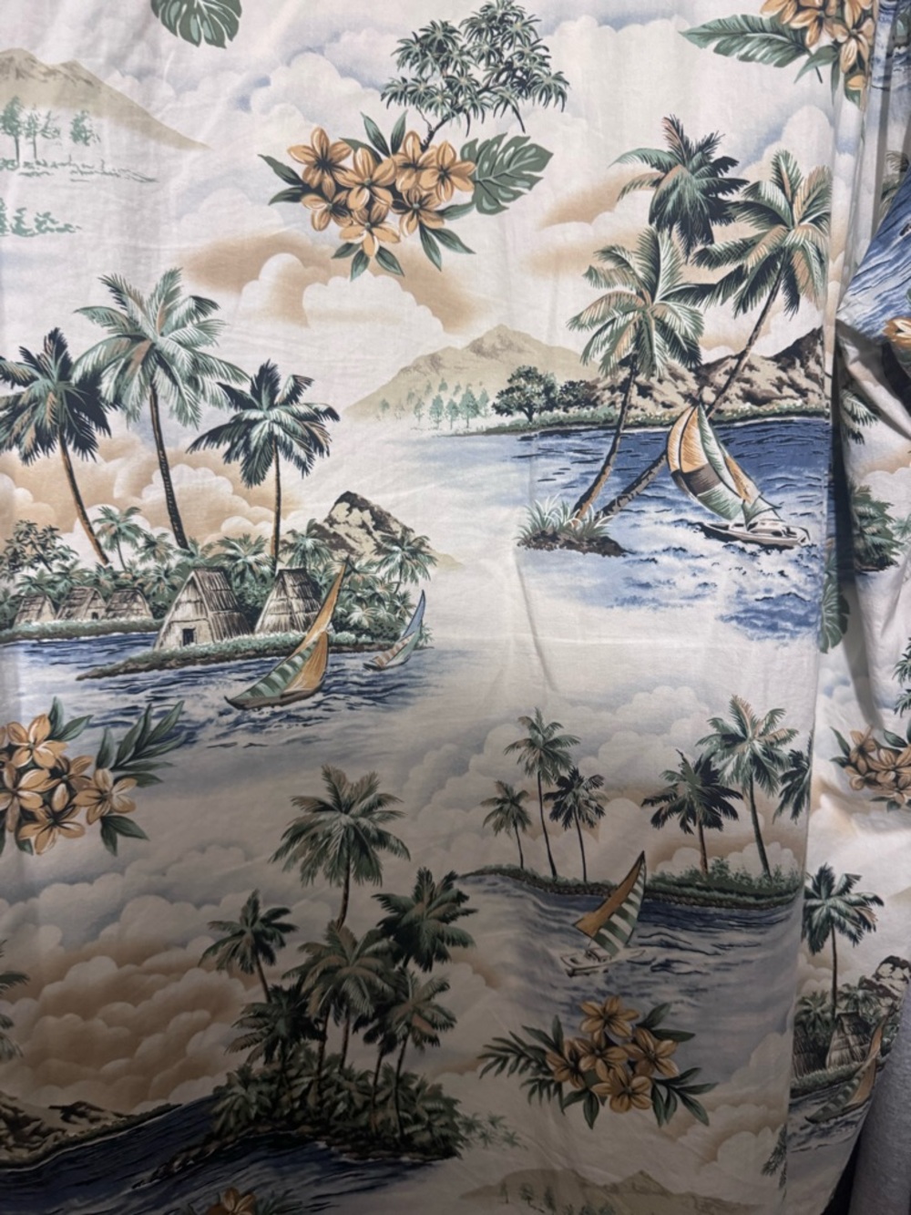 Pierre Cardin Hawaiian Shirt Mens 2XLT Island Scene Boat Palm Button - Picture 8 of 8
